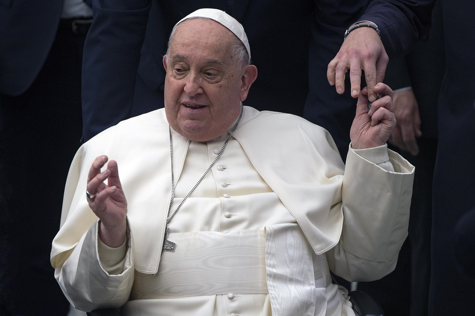Primer audio del Papa desde su ingreso en el hospital Gemelli de Roma: «Agradezco de todo corazón las oraciones que hacen por mi salud» «»
