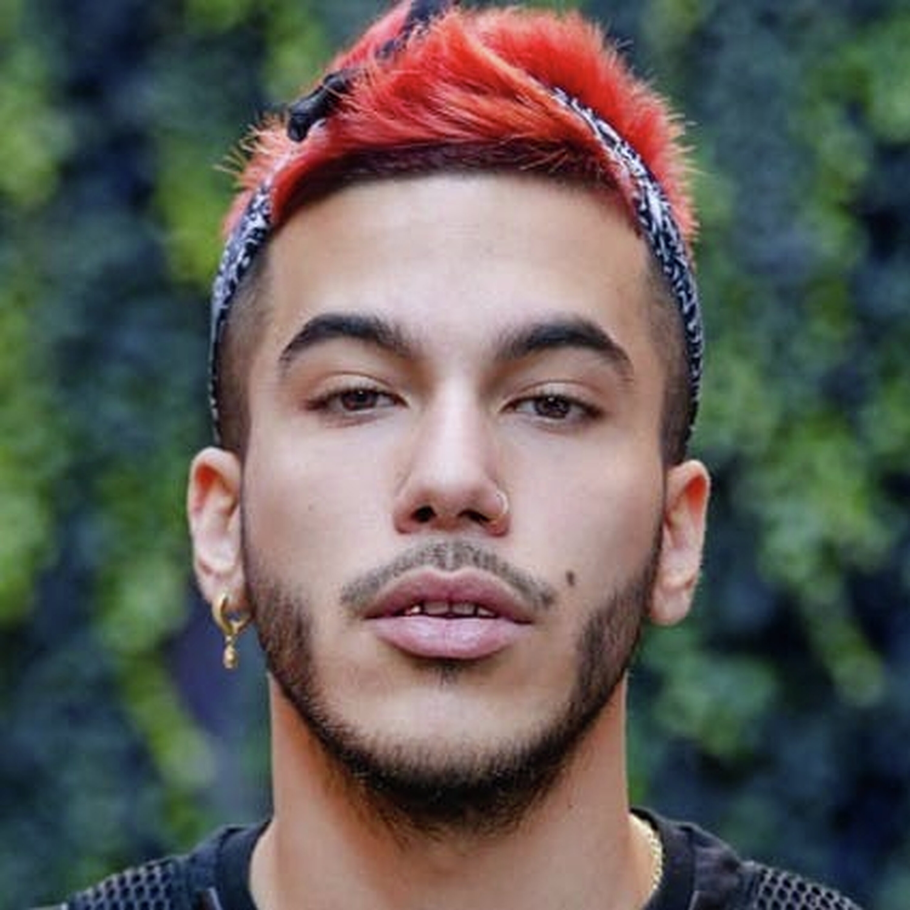 AYAYAY - SFERA EBBASTA DYSTINCT | analisi