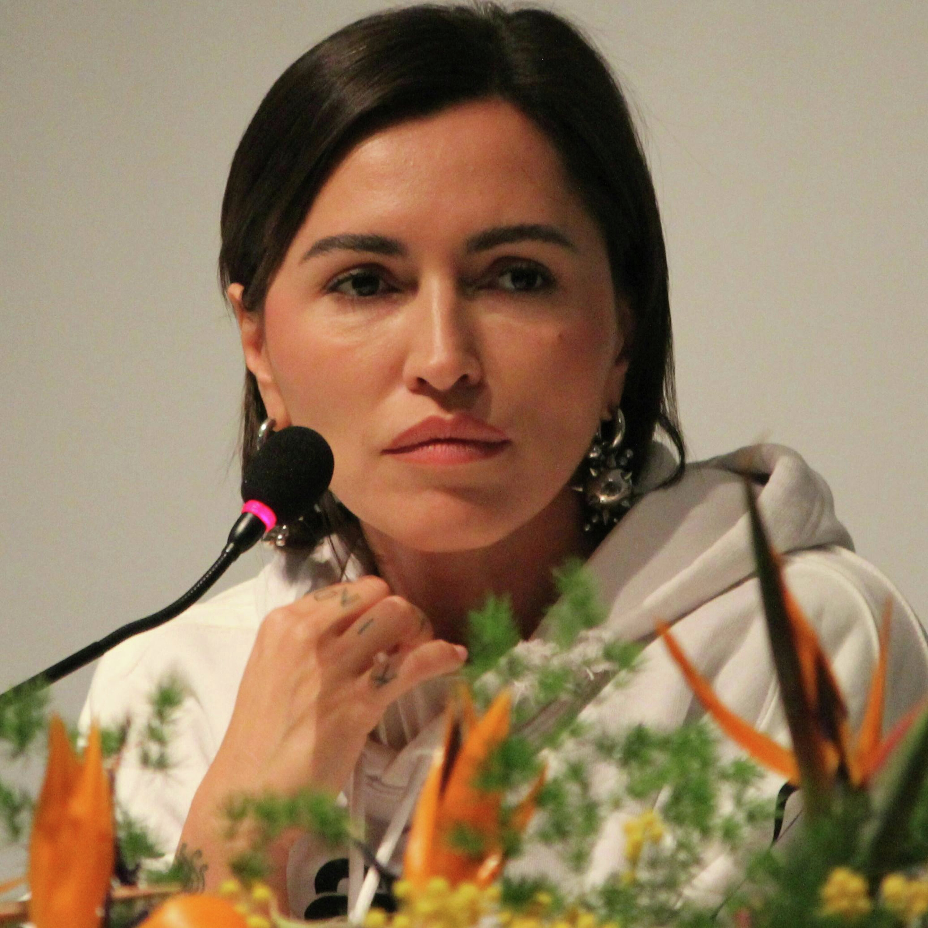 AL MIO PAESE - SERENA BRANCALE, LEVANTE, DELIA | analisi