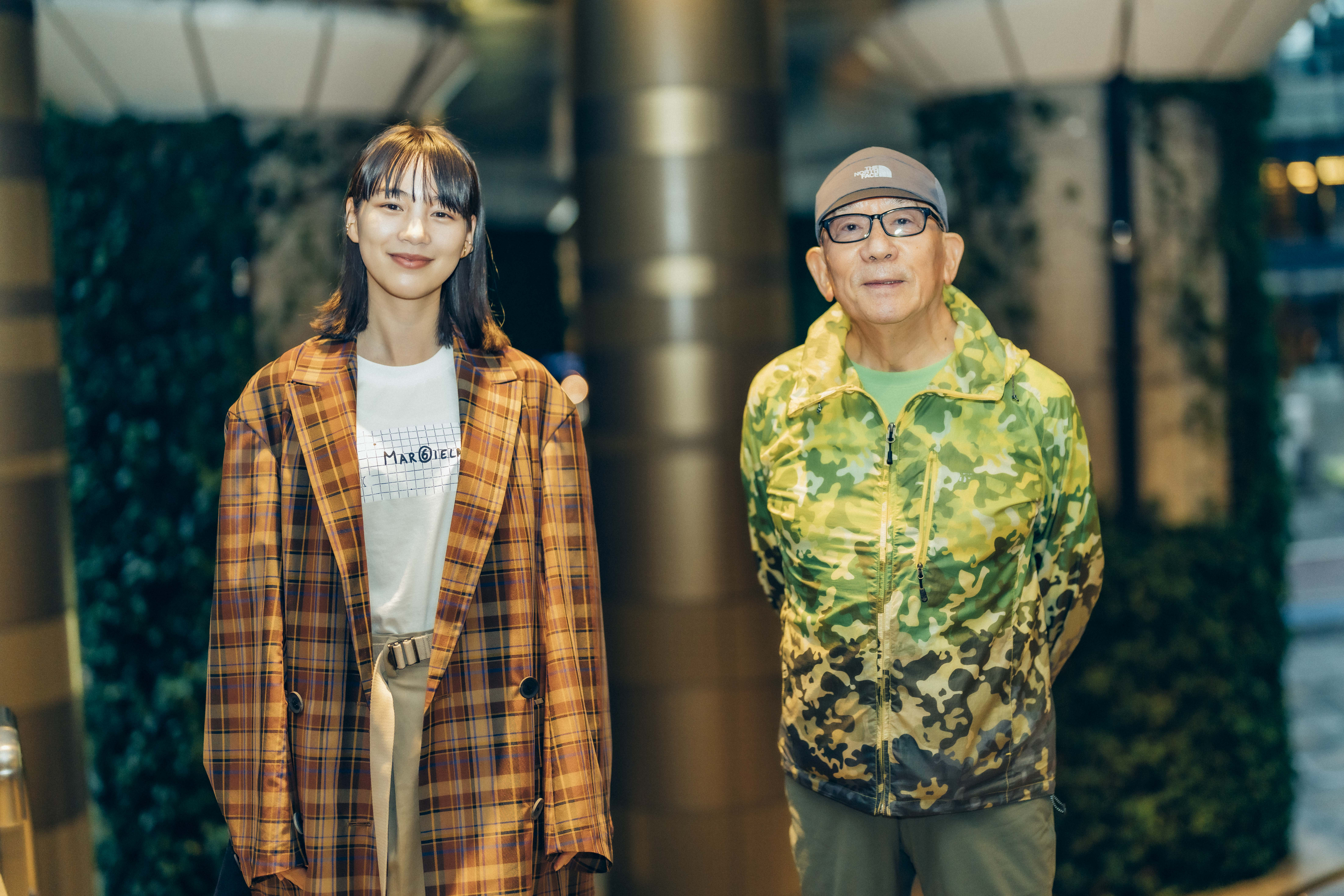 のん、流行の原点を生み出す坂井直樹に迫る
