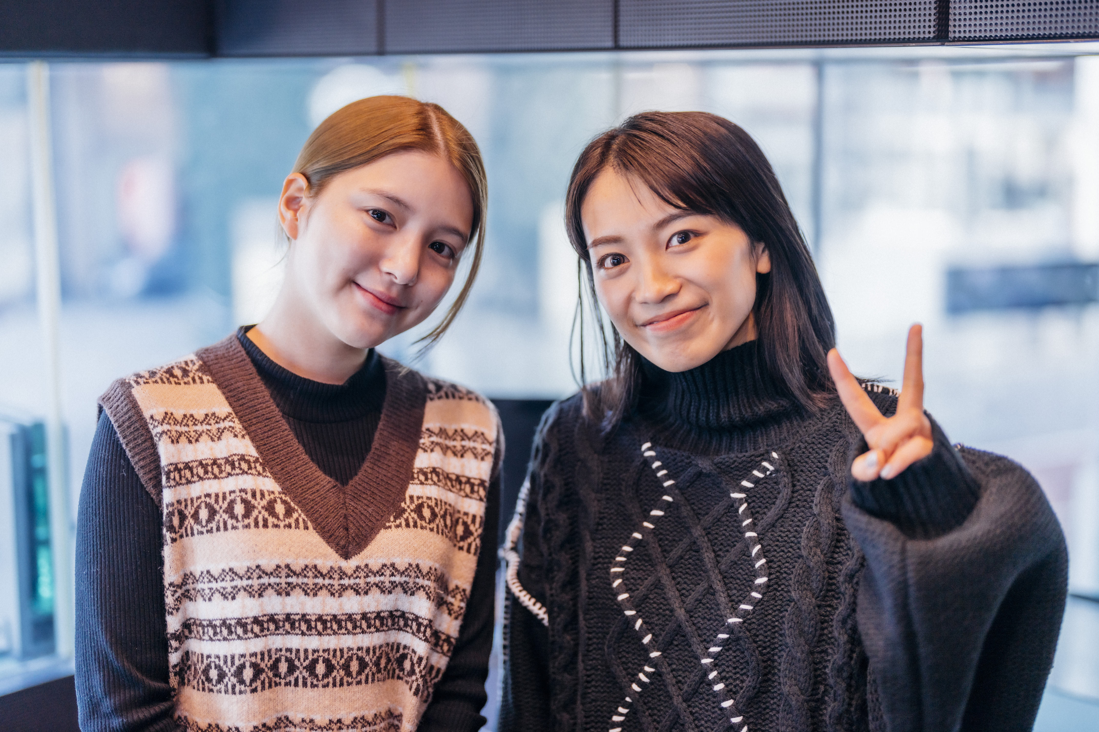 【miwa×川島海荷】女優業とプライベート、注目の舞台「キングダム」について