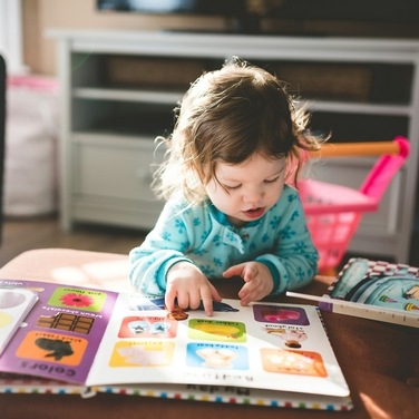 4 tips for reading with babies and toddlers