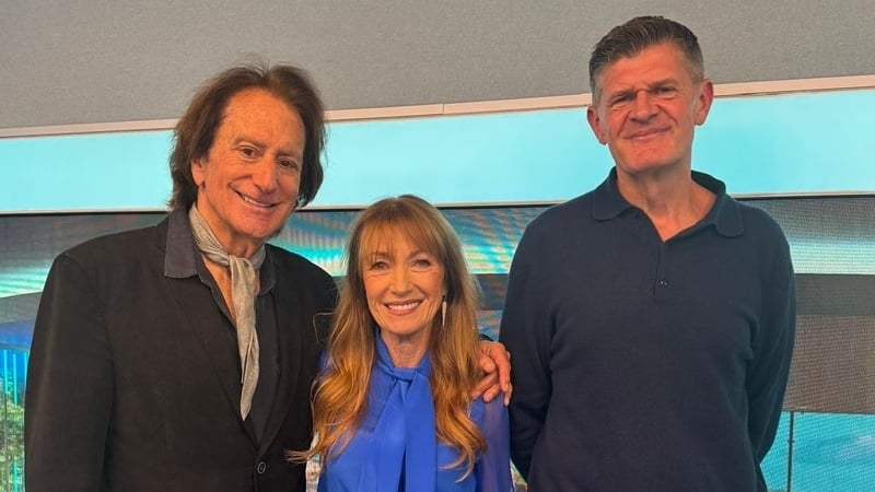 "I fell asleep during my love scene with Roger Moore" - Jane Seymour