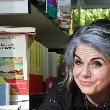 Caitlin Moran - "We wouldn’t eat ‘doom-cake’, why do we ‘doom-scroll’??"