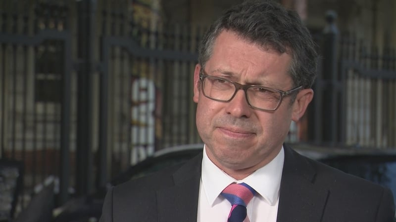 an Seanadóir Rónán Mullen : ball den chomhairle Eorpach.