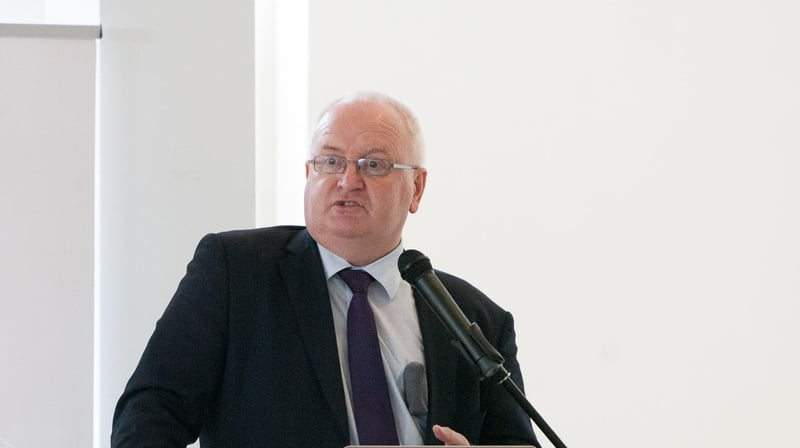 Séamus Ó Scanláin ó RTÉ RnaG & Aodhán Mac Cormaic - Leas Ard Rúnaí Roinn na Gaeltachta.