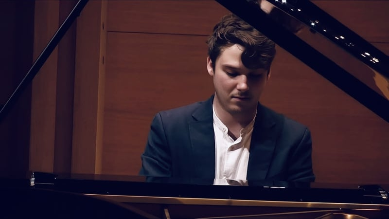 Phillip Leslie: Chopin Recital