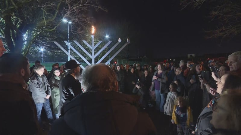 Jewish community members pay tribute at Herzog Park event to victims of Bondi Beach shooting