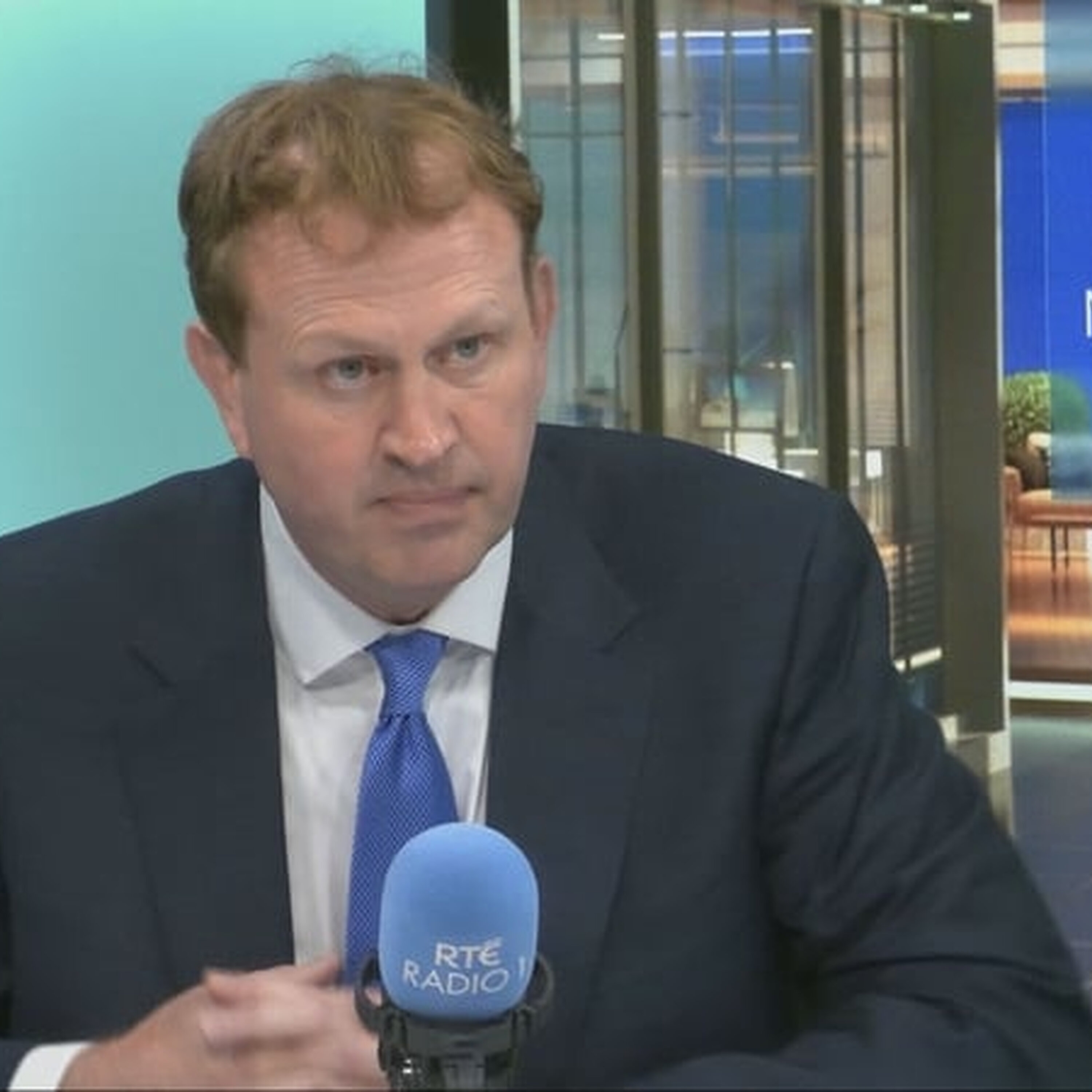 Minister will meet Law Society to discuss legal aid dispute