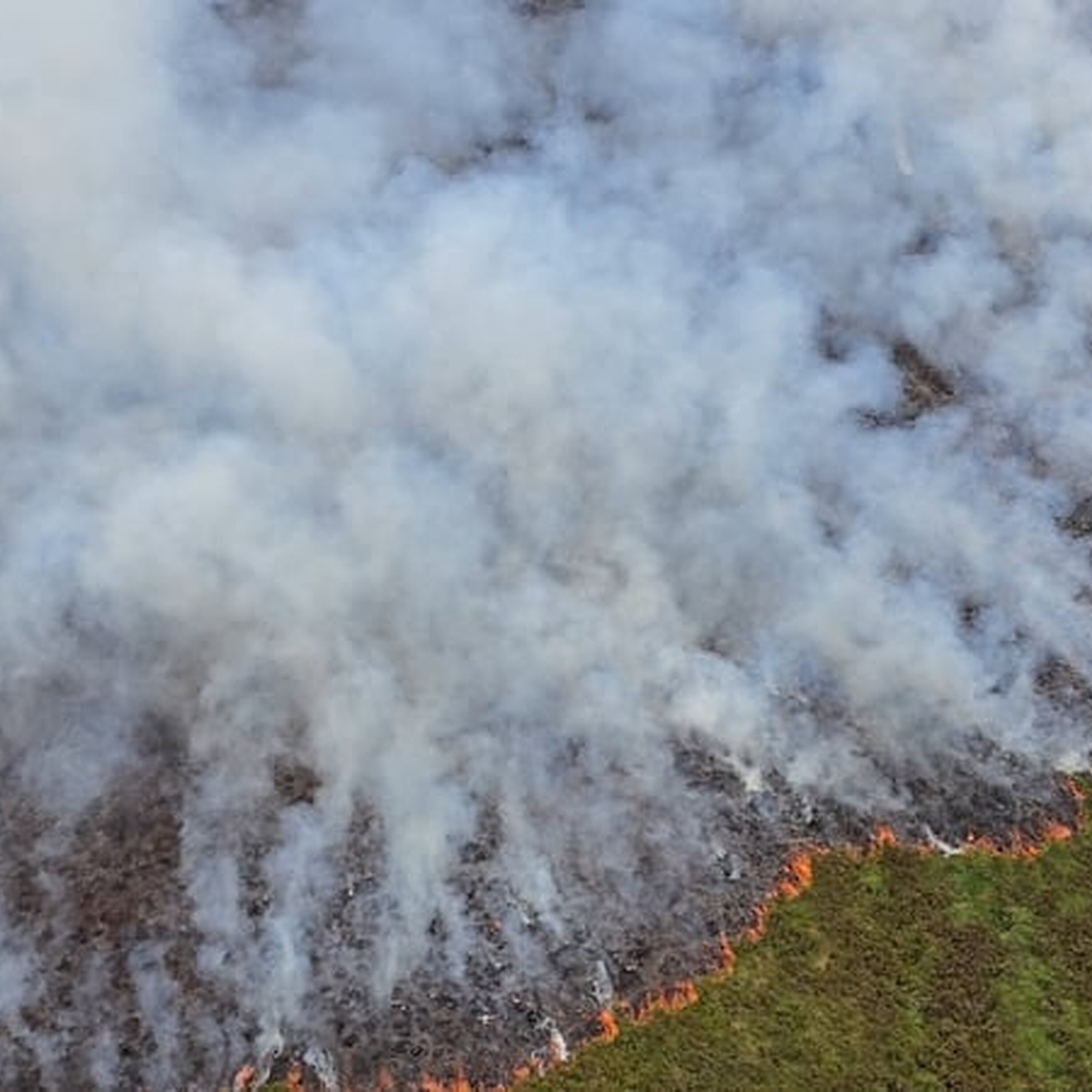 'Significant wildfire' remains active on Slievenamon