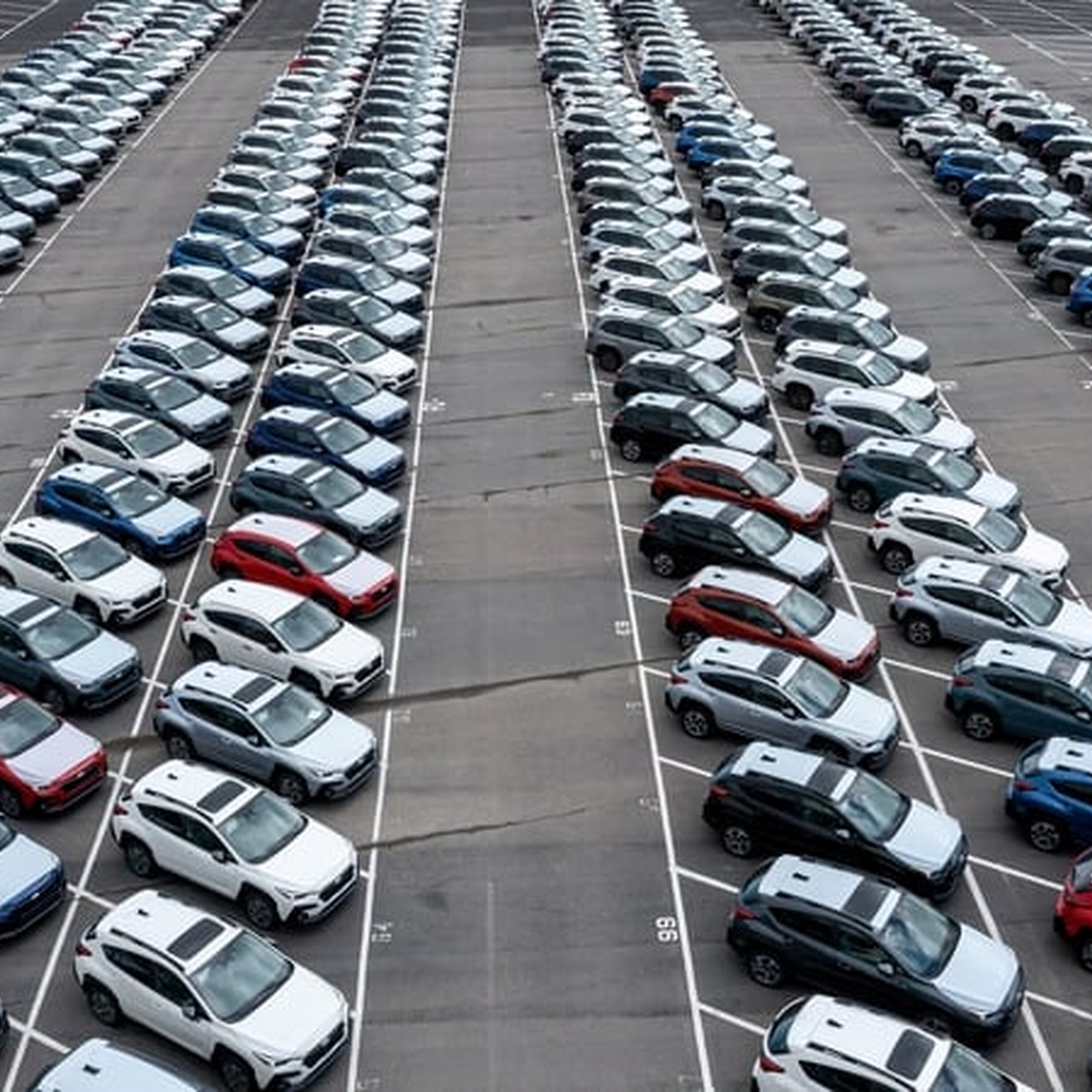 EU yields to pressure from automakers as it rethinks 2035 combustion car ban EU yields to pressure from automakers as it rethinks 2035 combustion car ban