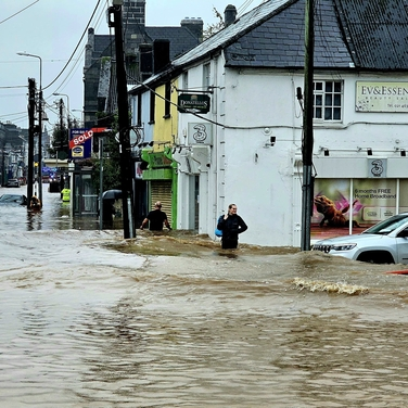 Protest over lack of flood defences held in Midleton