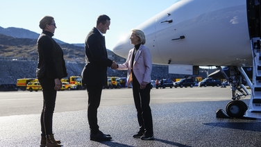 Von der Leyen visits Greenland