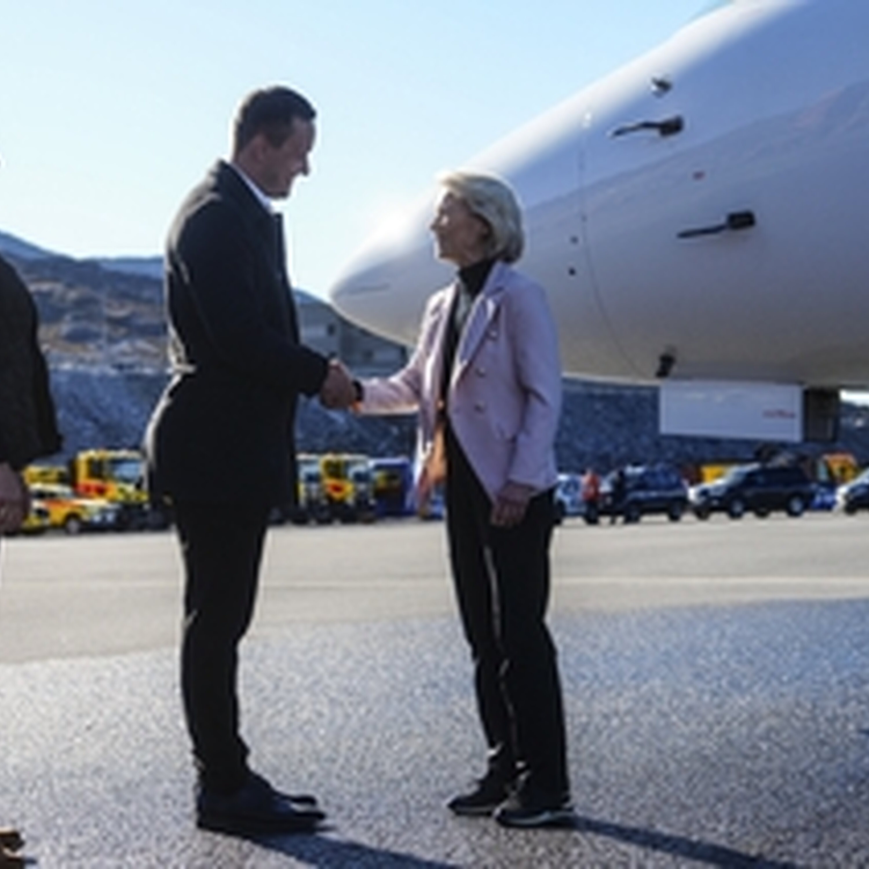Von der Leyen visits Greenland