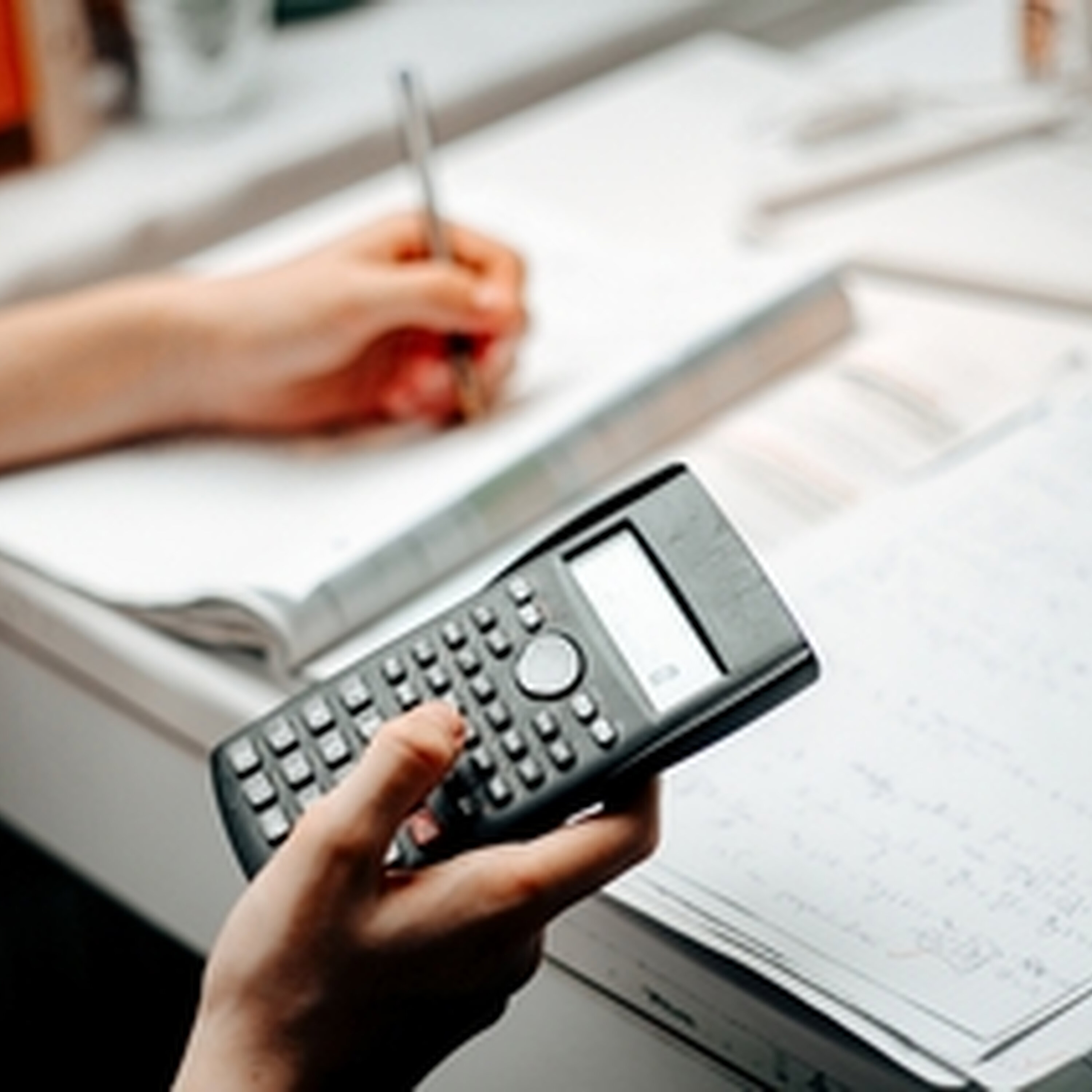 Why are members of leaving cert Maths reform group resigning