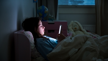 Infinite scrolling ban and kids falling asleep to devices