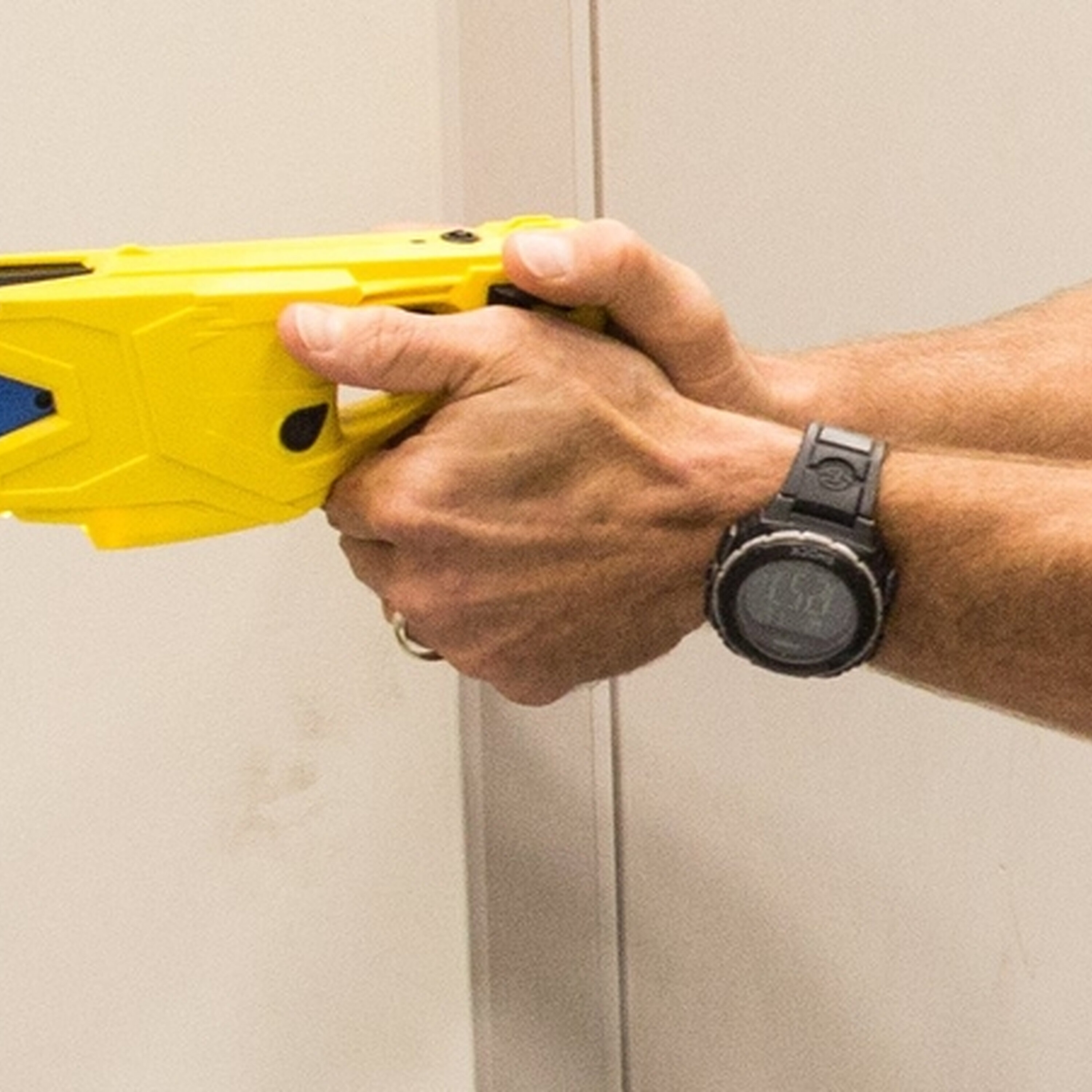 Frontline Gardaí to trial Tasers Frontline Gardaí to trial Tasers