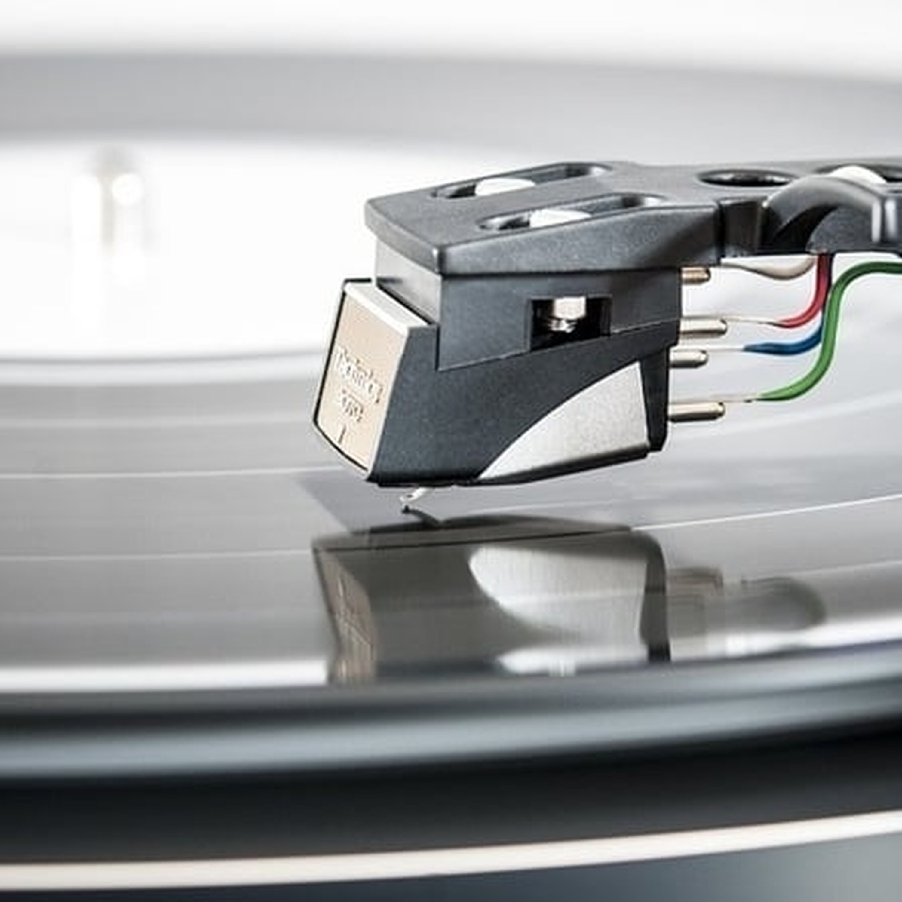How to Buy a record player How to Buy a record player