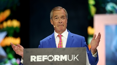 Nigel Farage dismisses foreign donations claim as 'loose pub talk'