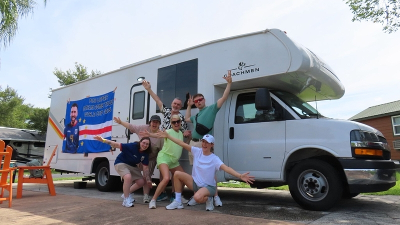 Roberto Lopes's family update from their Campervan traveks