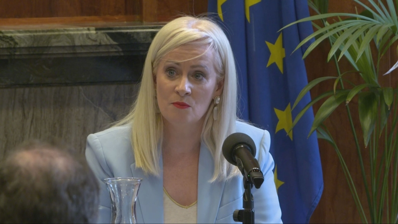 Tús Áite: Polaitíocht an Lae