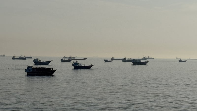 The Ships and Sailors Stranded at Sea
