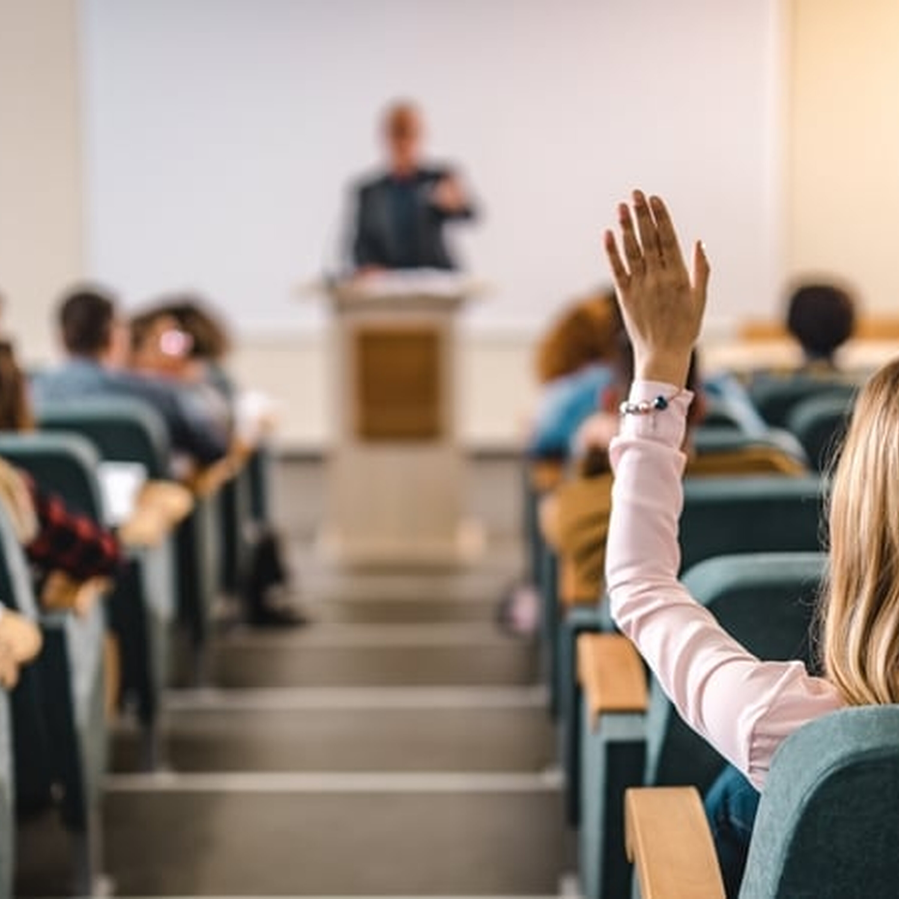 Does row on third level fees show a disconnect between Govt and public?