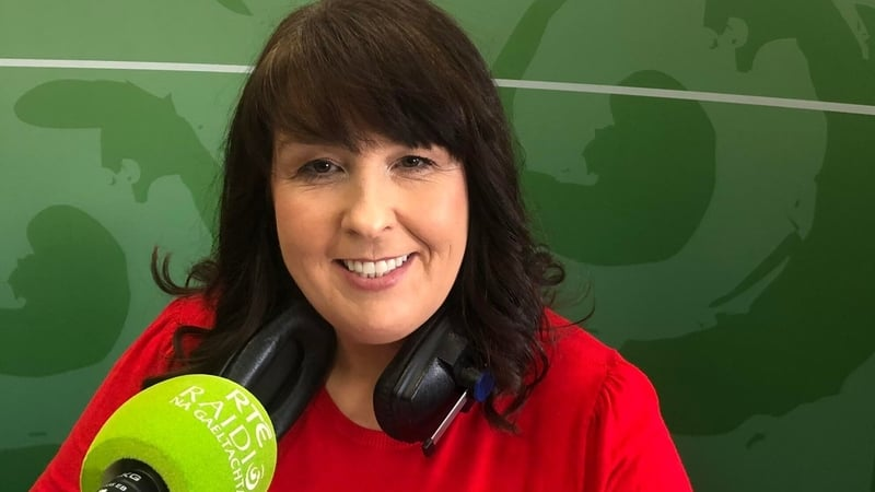 Maighréad Uí Annluain ó Sheomra na Nuachta.