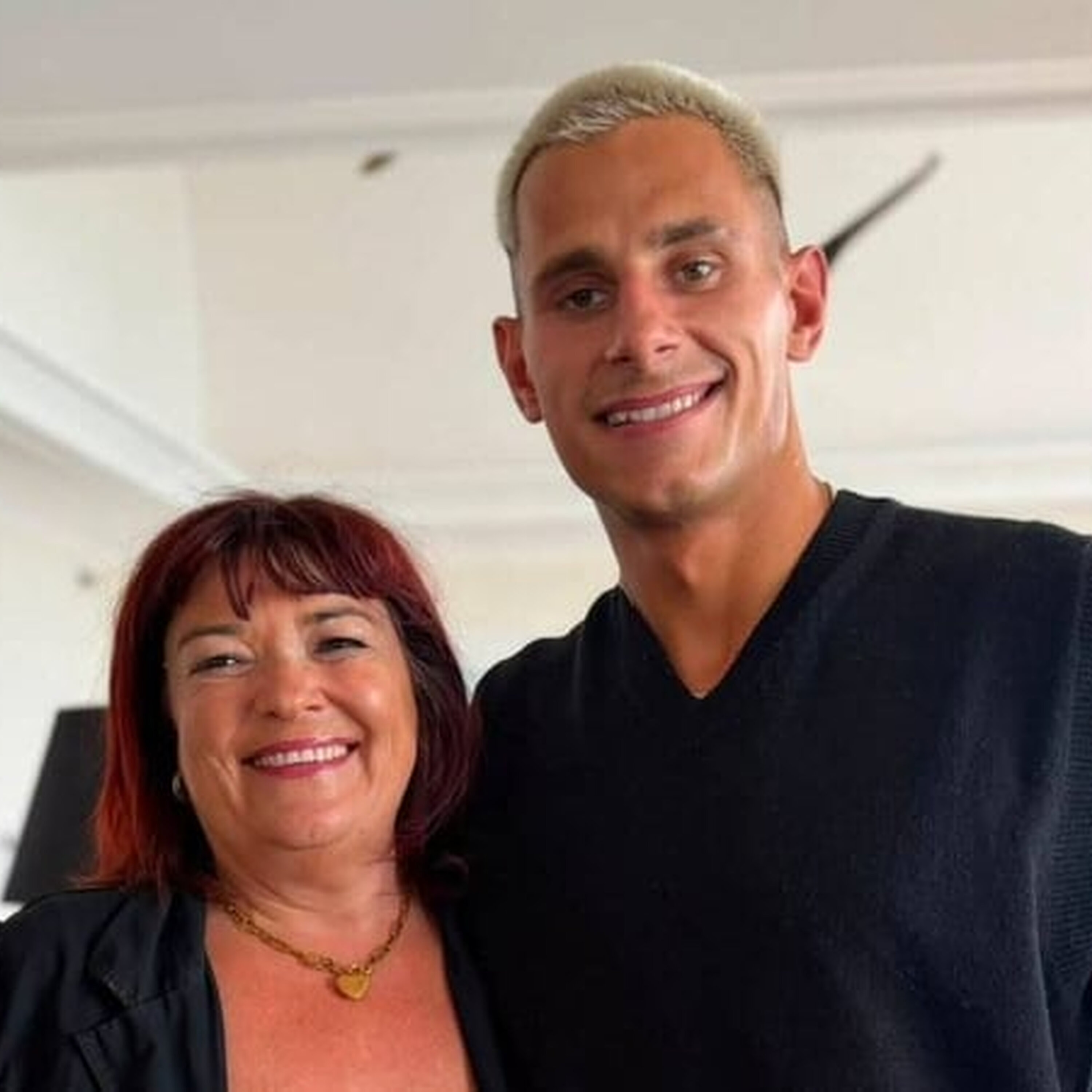 Brenda Donohoe meets Fitzy from Love Island