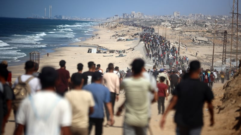 Gazans begin returning home as Israeli forces pull back under ceasefire