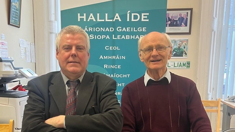 Rónán de Búrca agus Micheál Ó Siochrú