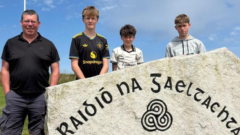 Bernard Ó Súilleabháin, Liam Mac Gearailt, Sonaí Mac a' tSíthigh, Tommy Ó Súilleabháin