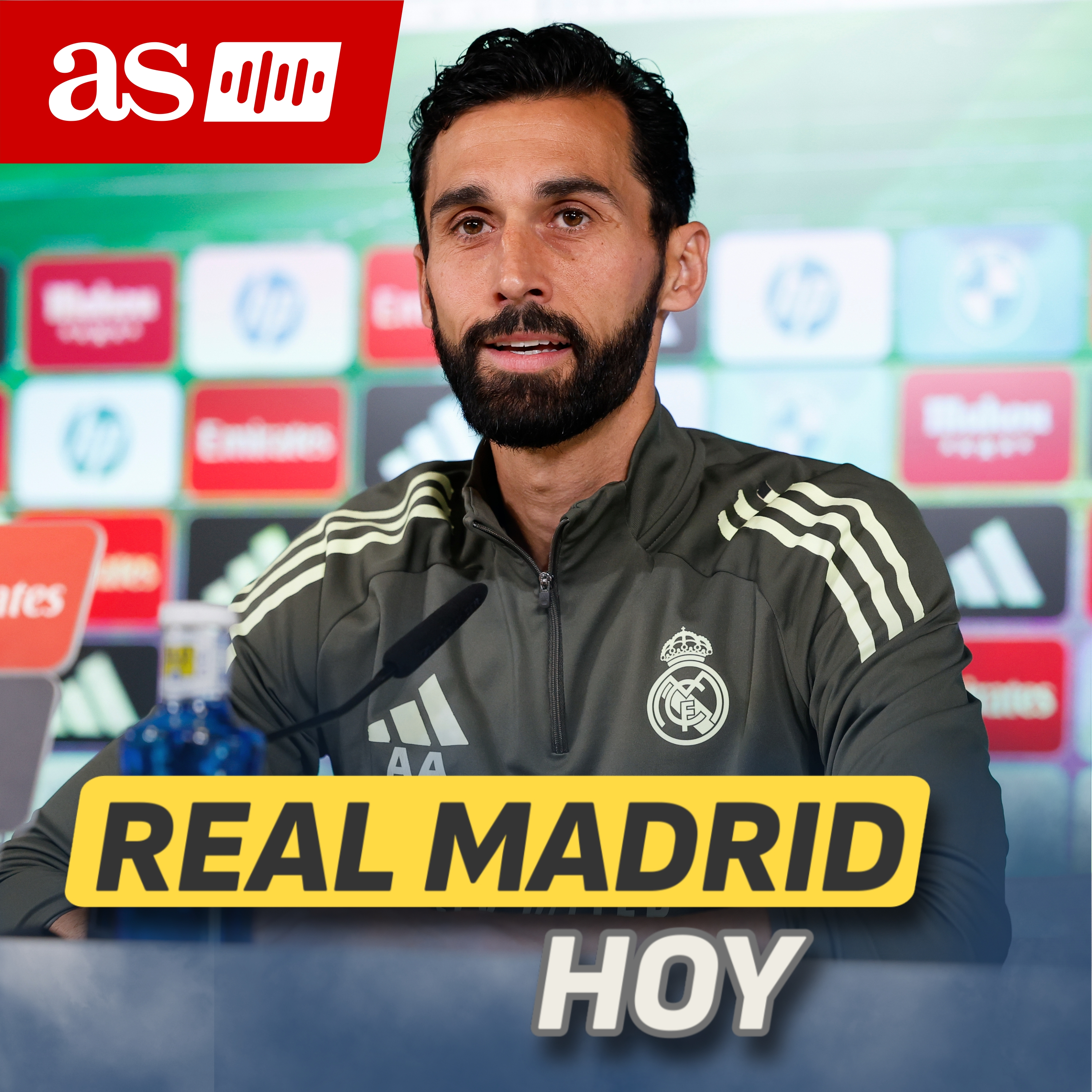 Álvaro Arbeloa atiende la rueda de prensa tras las palabras de Florentino Pérez