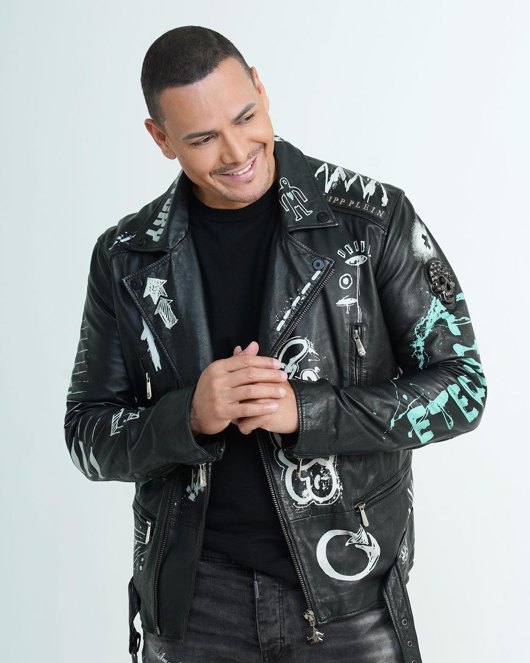 Victor Manuelle estrena canción en Vibra en las mañanas episode artwork