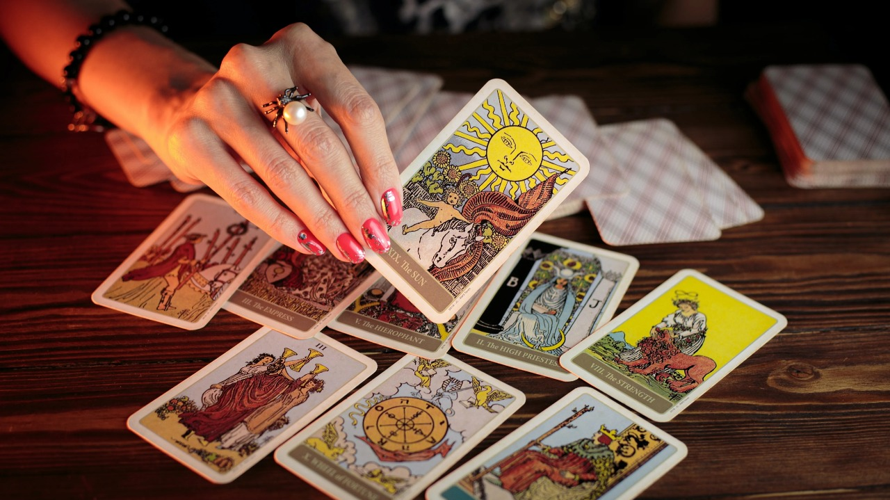 ¿Qué nos deparan las cartas para el 2023? episode artwork