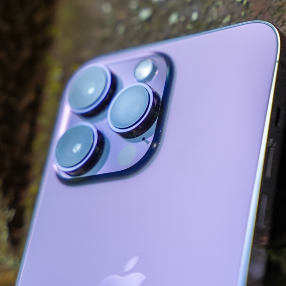 Phone Cameras: But like... what is a photo, man?