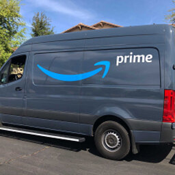 The Rob Carson Show - 'Amazon Van Keep A Comin' Parody