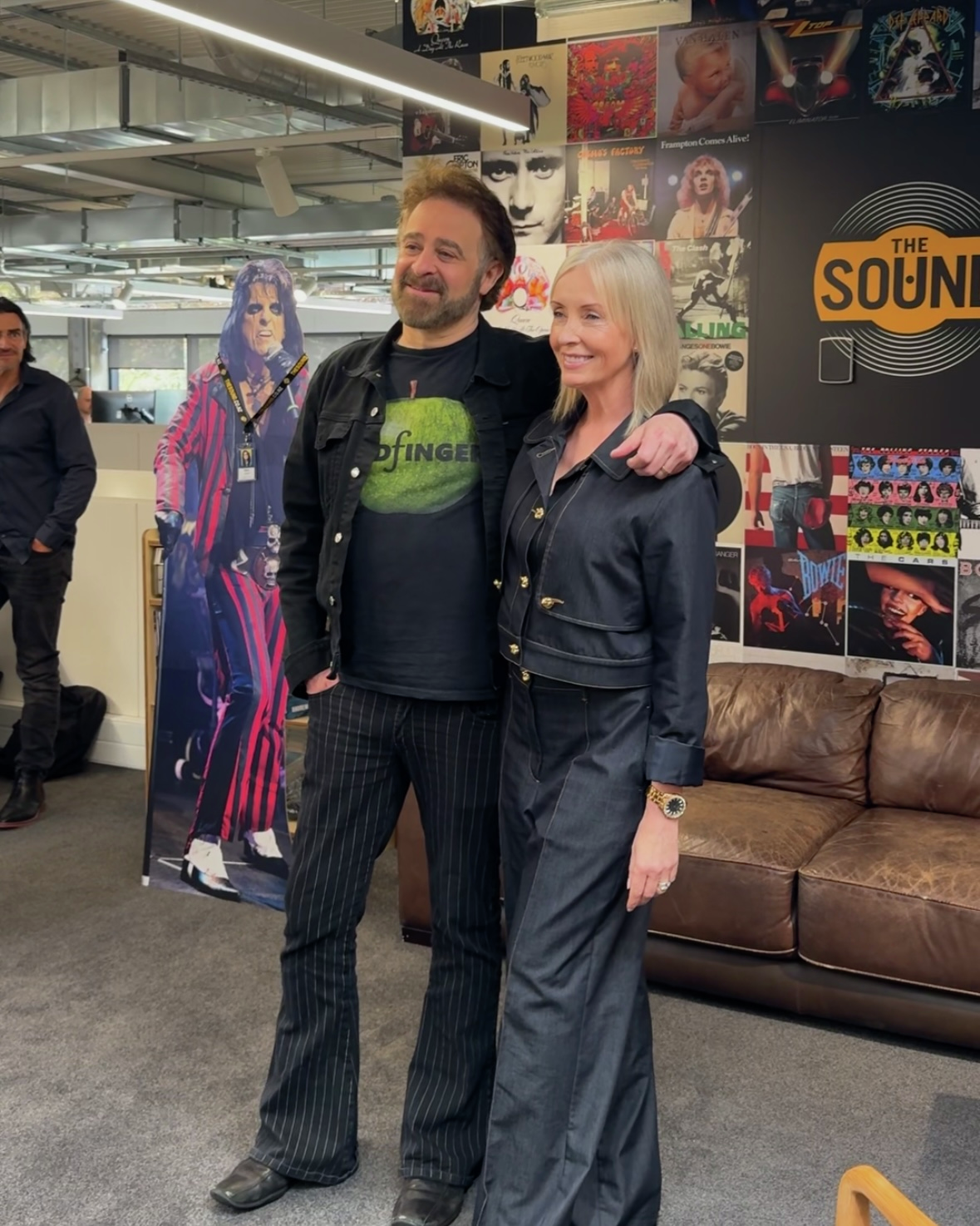 Adam Duritz of Counting Crows joins Tracey