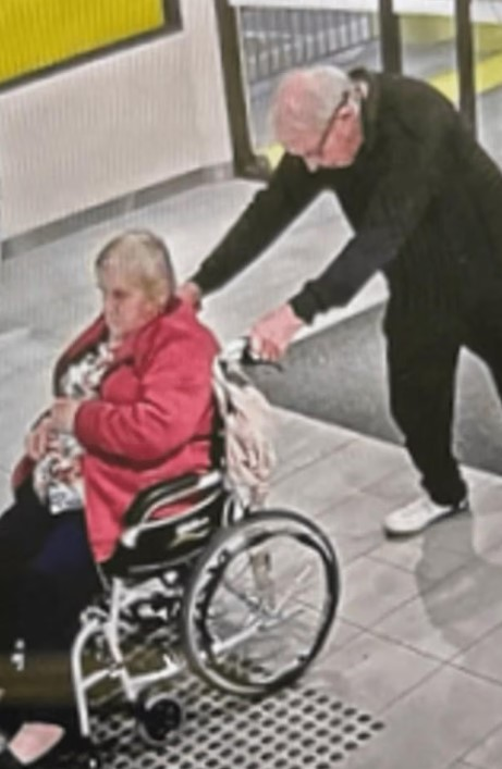 The Great Rest Home Escape! 🦽🏃‍♂️ The Elderly Couple Found 100km Away Splitting The Studio!
