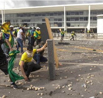 Notícias 18/04/2023