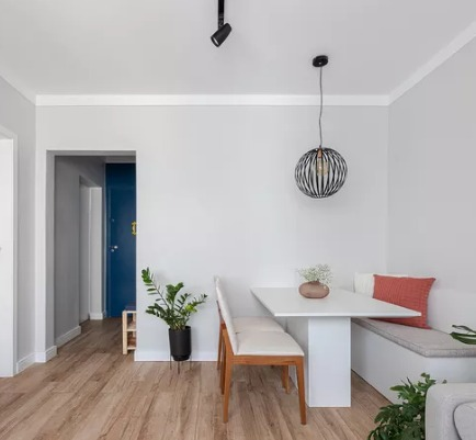Cores para um espaço compacto