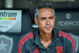 A dívida do Flamengo com Paulo Sousa