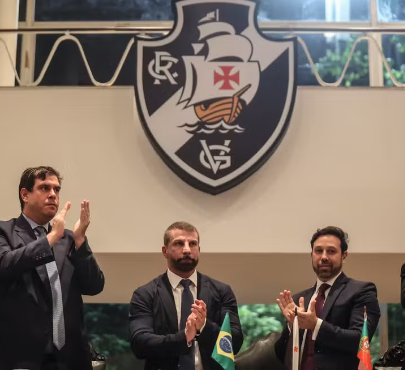 Pedrinho toma posse como presidente do Vasco