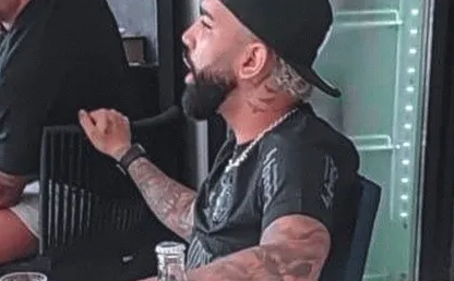 Gabigol vive momento delicado com a torcida após foto com camisa do Corinthians