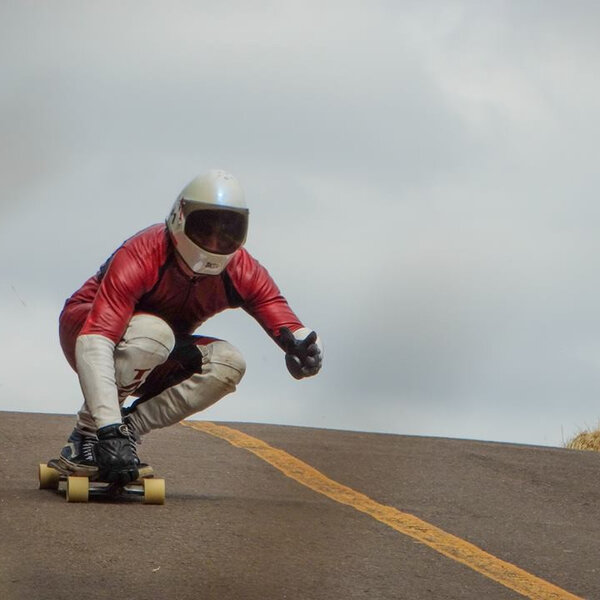 Downhill Graciosa reunirá a elite do skate velocidade no Paraná