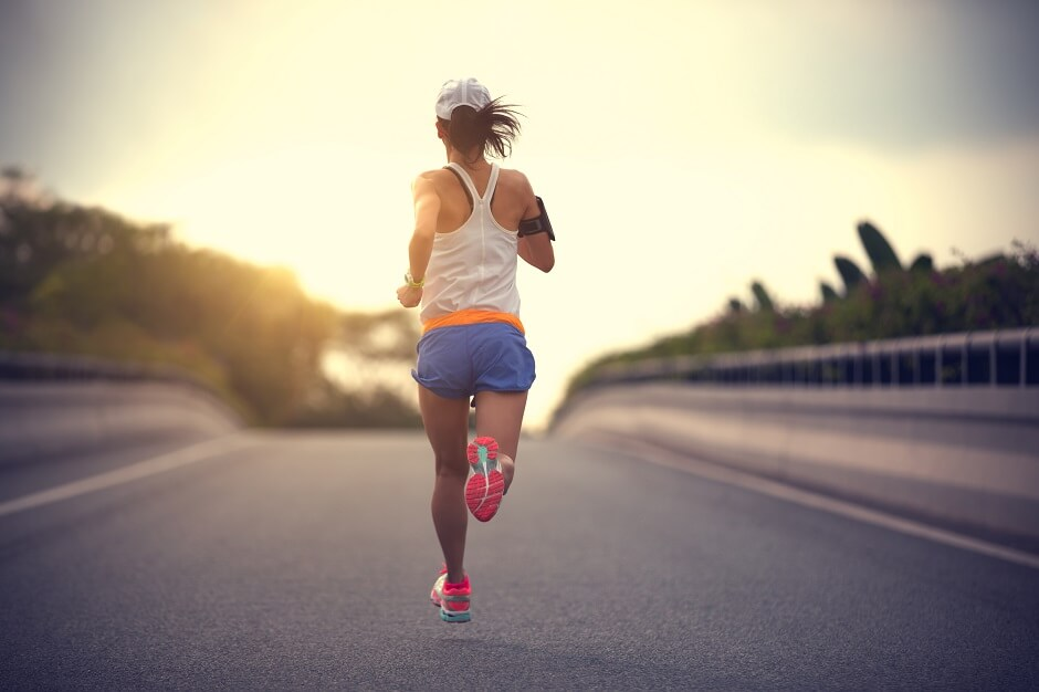 Correr de barriga vazia
