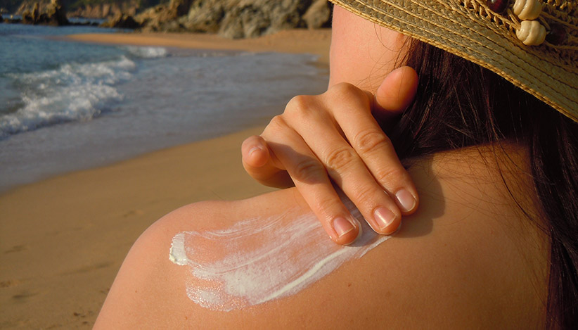 A importância do protetor solar contra o melanoma