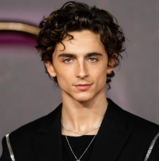 Timotheé Chalamet vem ao Brasil para promover novo filme