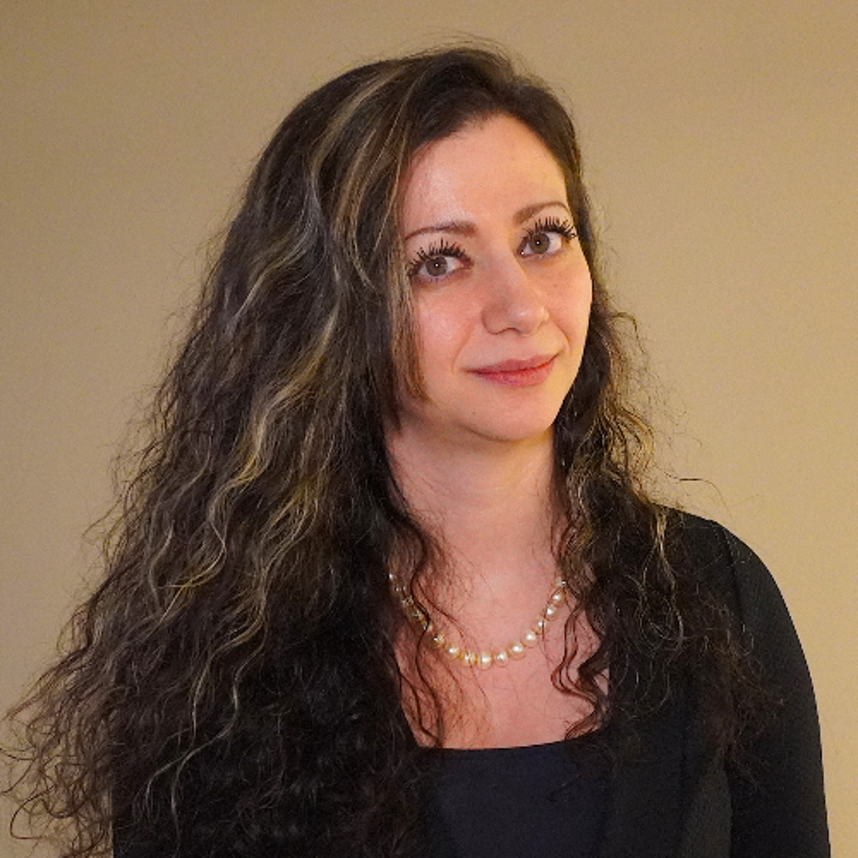 Minervapodden Podcast: Minervapodden: Milica Javdan – Revolusjon i Iran Minervapodden episode image