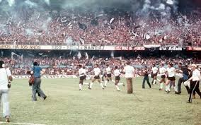 É Gol Que Felicidade: Corinthians x Fluminense (1976) - Invasão Corintiana no Maracanã